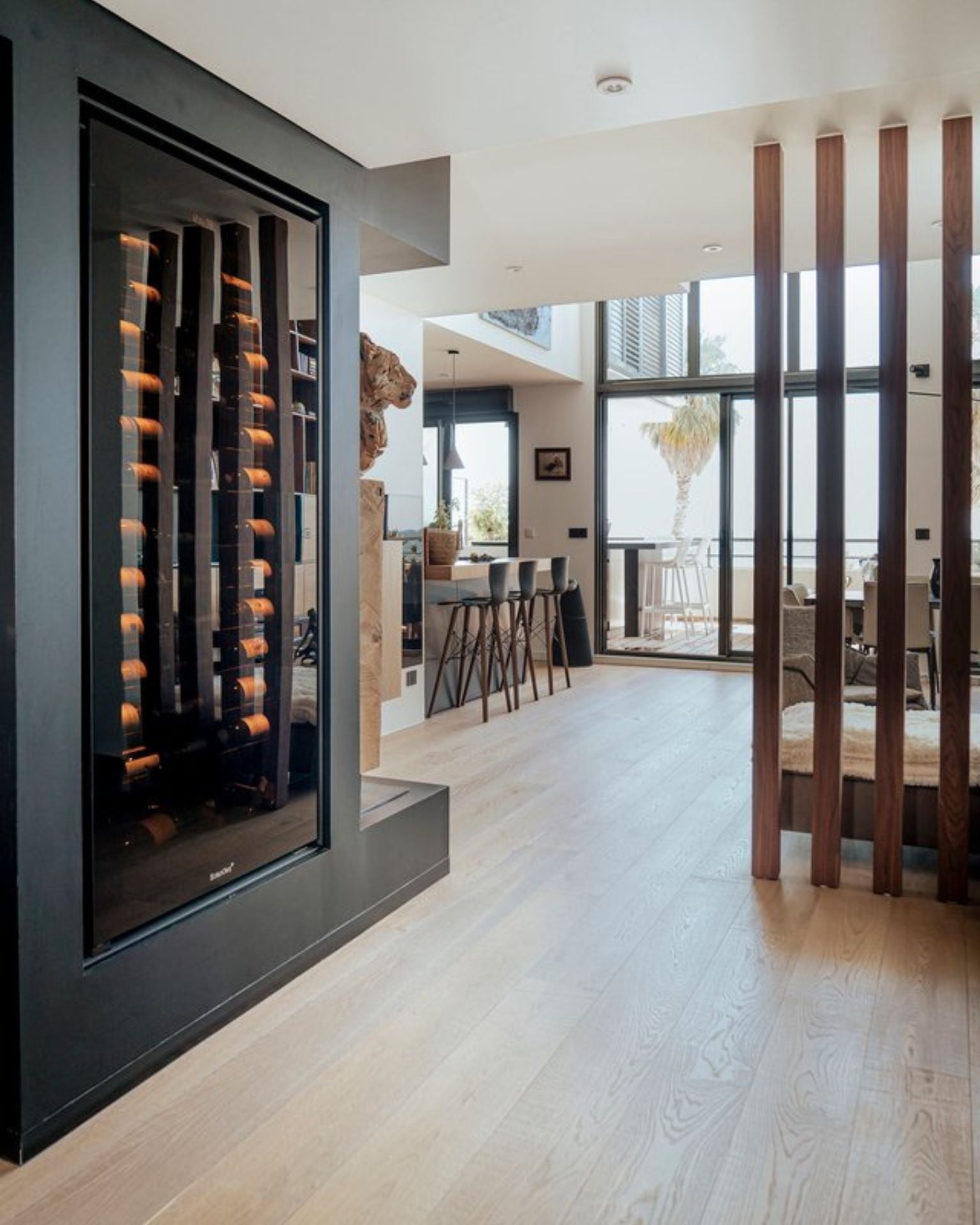 EuroCave Royale | The World's Best Wine Cooler - 124 Bottles - Glass Door