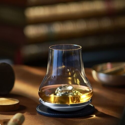 instagram-20 𝐃𝐞́𝐠𝐮𝐬𝐭𝐞𝐳 𝐯𝐨𝐭𝐫𝐞 𝐰𝐡𝐢𝐬𝐤𝐲 𝐜𝐨𝐦𝐦𝐞 𝐮𝐧 𝐩𝐫𝐨 𝐚𝐯𝐞𝐜 𝐥𝐞 𝐯𝐞𝐫𝐫𝐞 "𝐋𝐞𝐬 𝐈𝐦𝐩𝐢𝐭𝐨𝐲𝐚𝐛𝐥𝐞𝐬" 𝐝𝐞 𝐏𝐞𝐮𝐠𝐞𝐨𝐭 🥃

Parfaitement conçu pour révéler toutes les subtilités de votre spiritueux préféré, ce verre à whisky est un véritable must-have pour les amateurs.

#whisky #degustation #peugeot #lesimpitoyables #vinetpassion #cadeau #finesse #arômes #saveurs #connaisseurs #laval #brossard #saintbruno #amateurdewhisky #verreawhisky